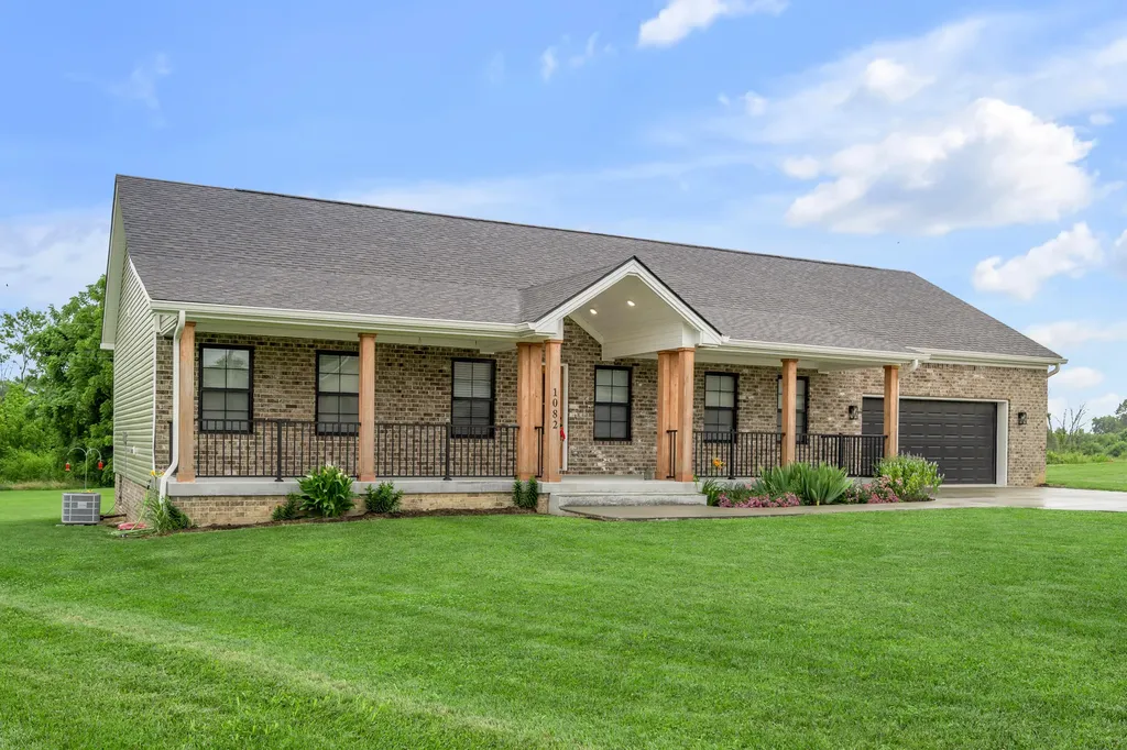 1082 Johns Way Lawrenceburg KY 40342