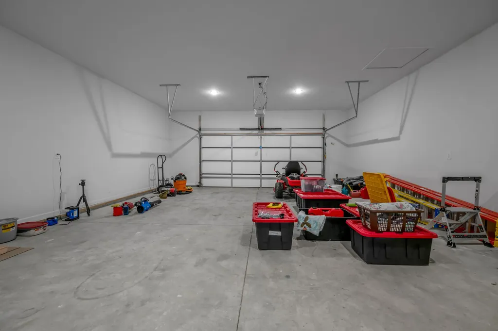 1082 Johns Way Lawrenceburg KY 40342