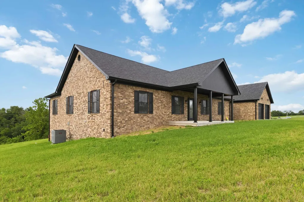 1445 Bethel Road Lancaster KY 40444