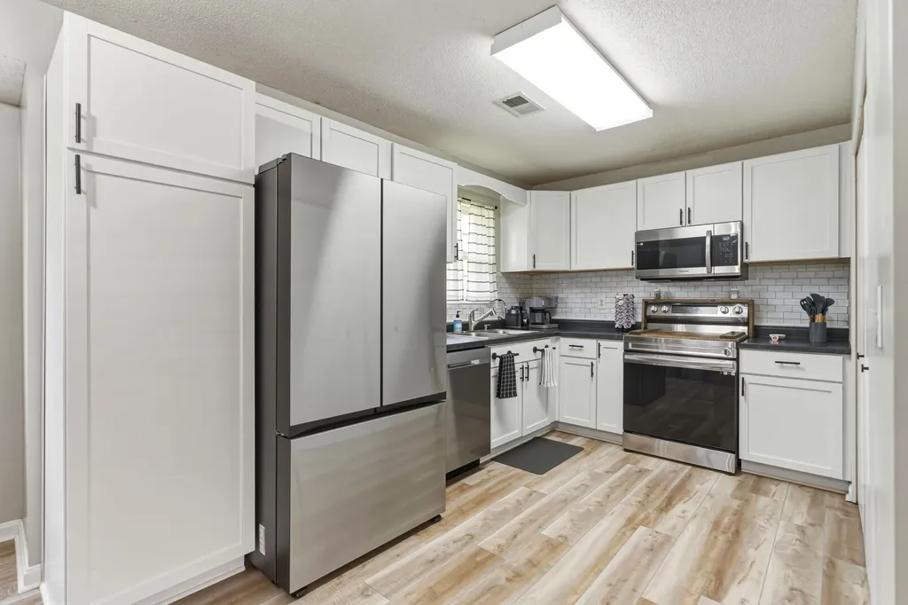 1215 Williamsburg Drive Elizabethtown KY 42701