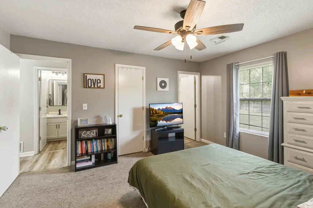 1215 Williamsburg Drive Elizabethtown KY 42701