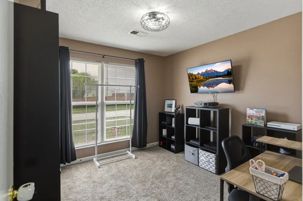 1215 Williamsburg Drive Elizabethtown KY 42701