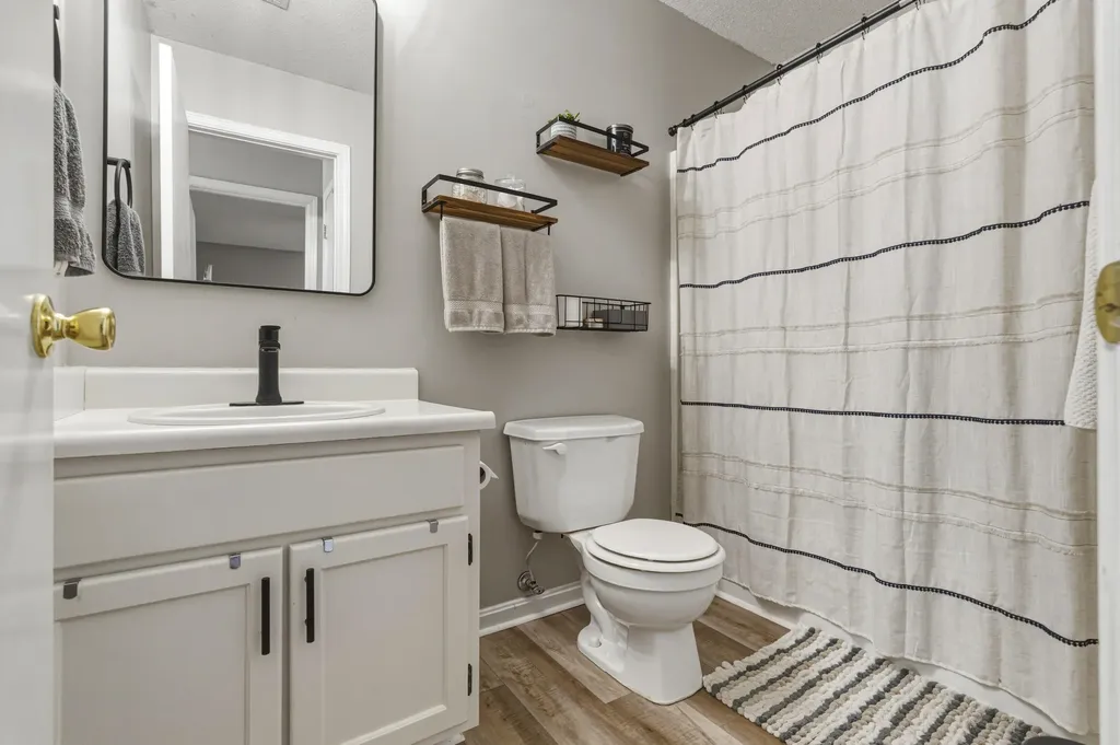 1215 Williamsburg Drive Elizabethtown KY 42701