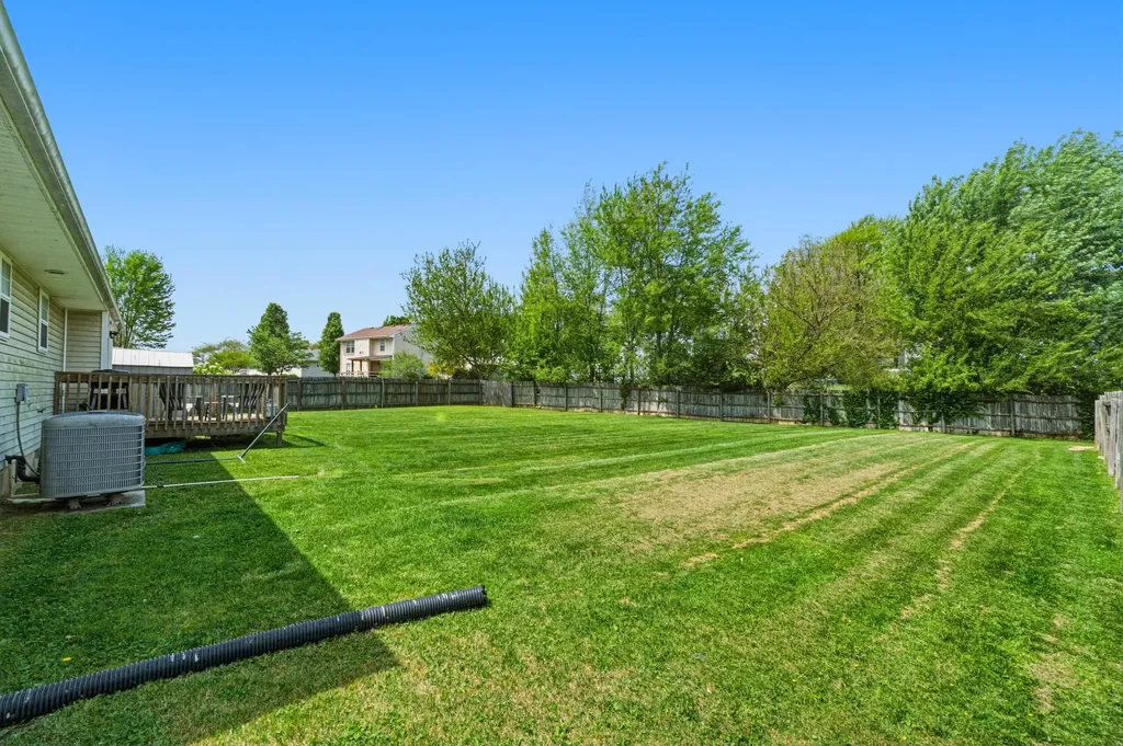 1215 Williamsburg Drive Elizabethtown KY 42701