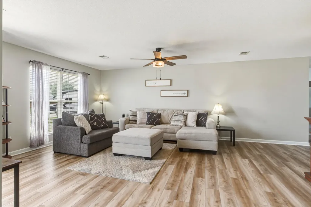 1215 Williamsburg Drive Elizabethtown KY 42701