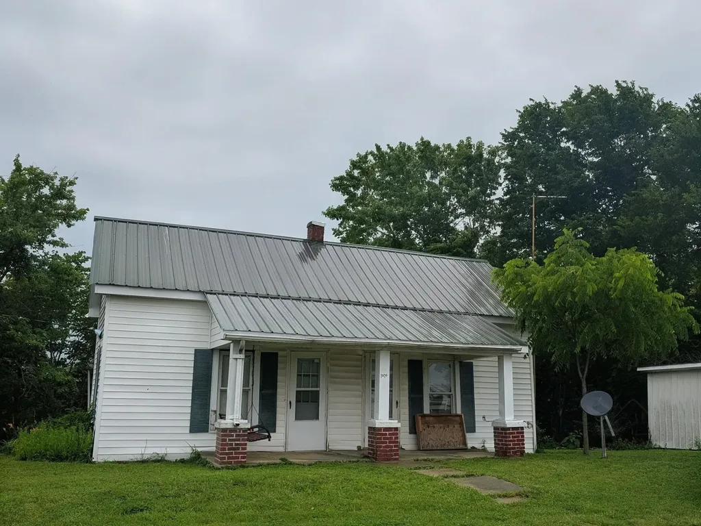 1070 New Liberty Road Lawrenceburg KY 40342