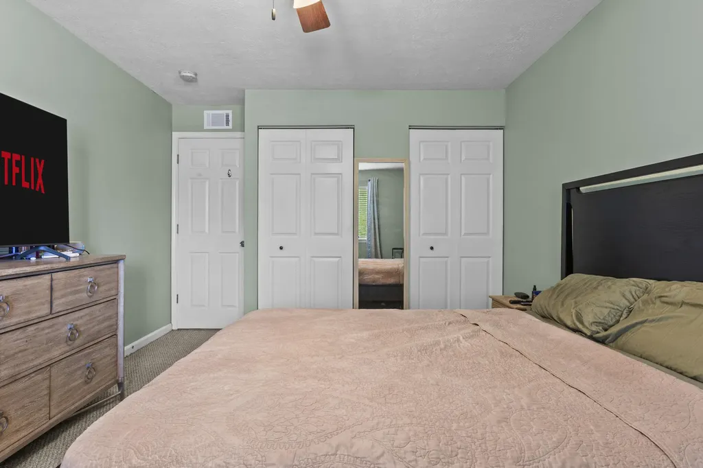 4410 Wisteria Landing Circle Louisville KY 40218