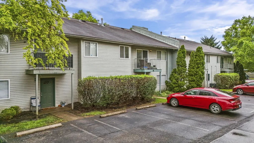 4410 Wisteria Landing Circle Louisville KY 40218