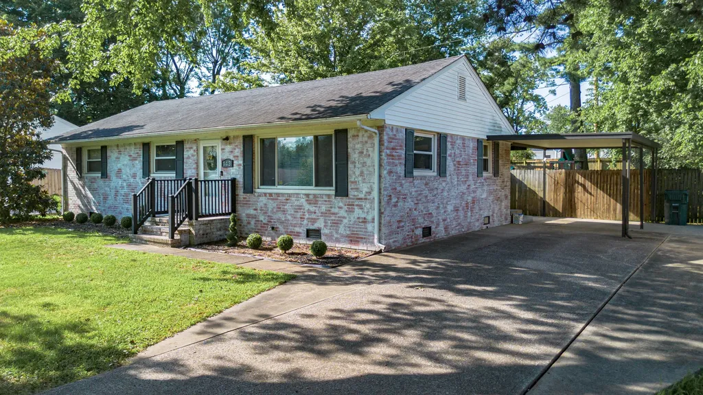 143 Iroquois Drive Paducah KY 42001