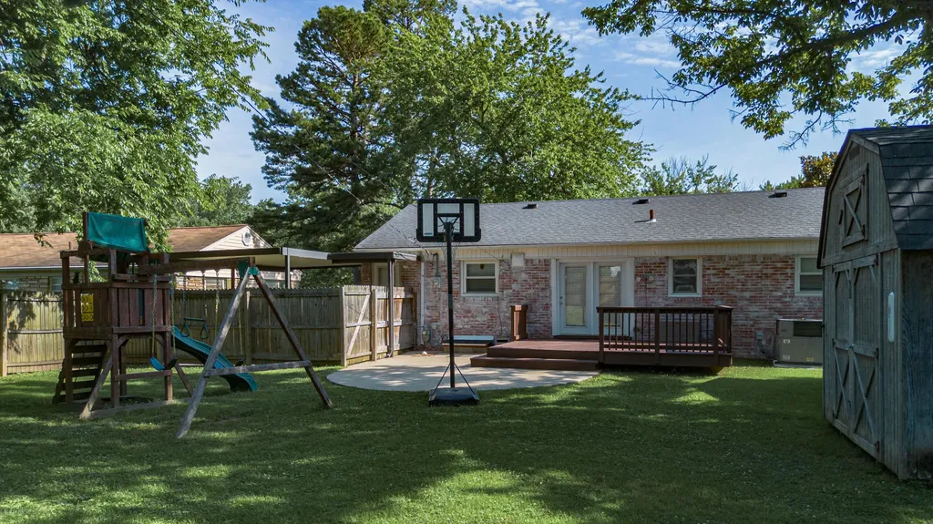 143 Iroquois Drive Paducah KY 42001