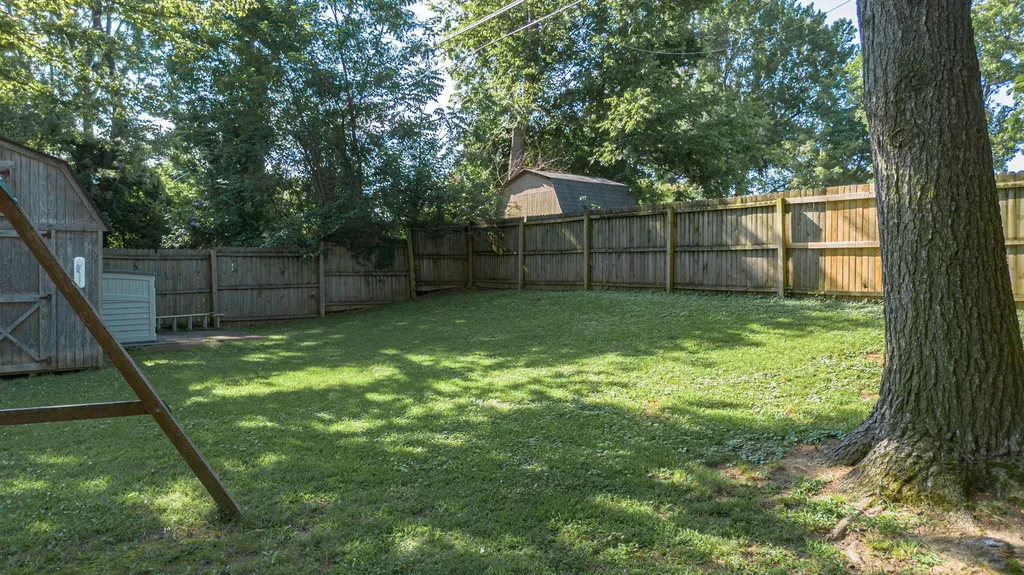 143 Iroquois Drive Paducah KY 42001