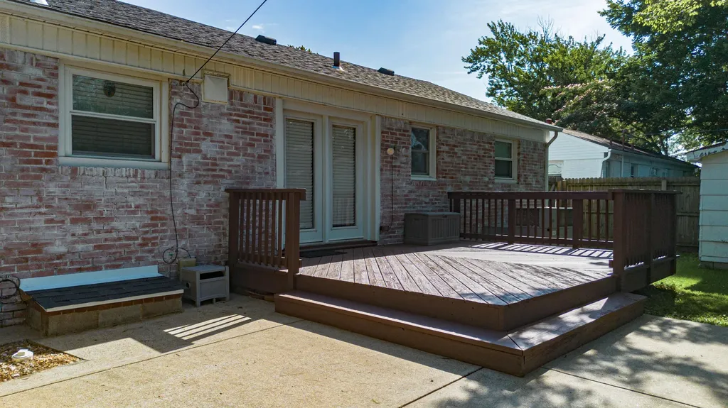 143 Iroquois Drive Paducah KY 42001