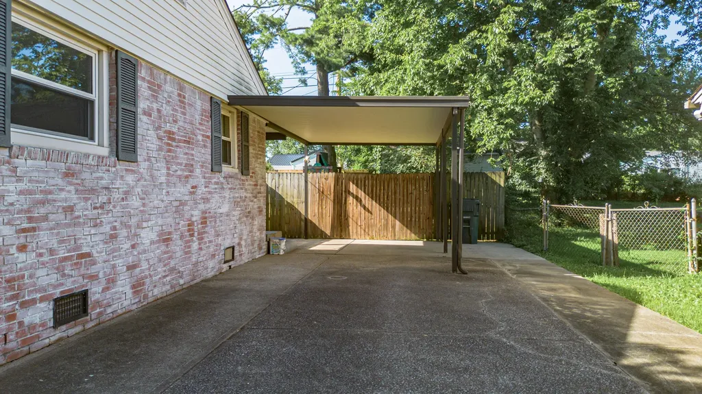 143 Iroquois Drive Paducah KY 42001