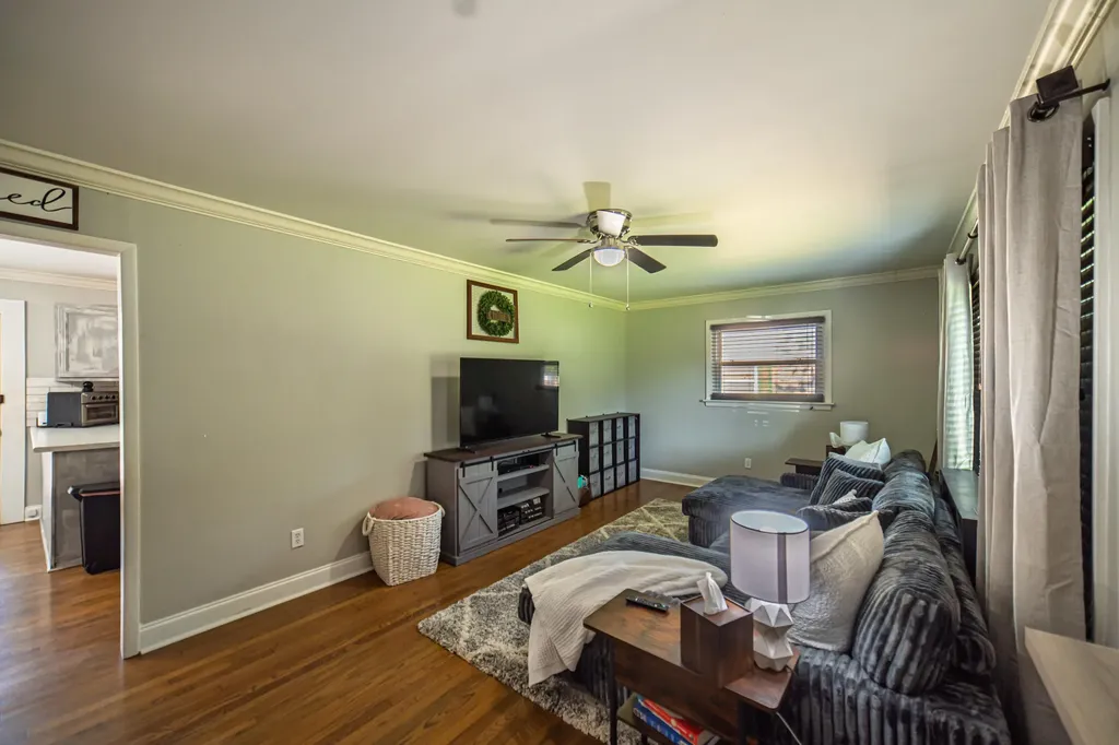 143 Iroquois Drive Paducah KY 42001