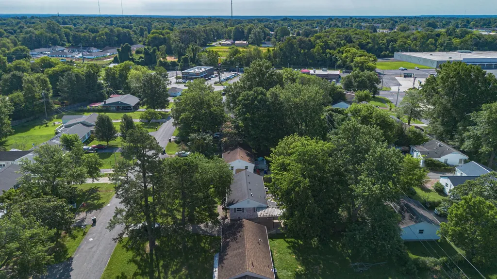 143 Iroquois Drive Paducah KY 42001