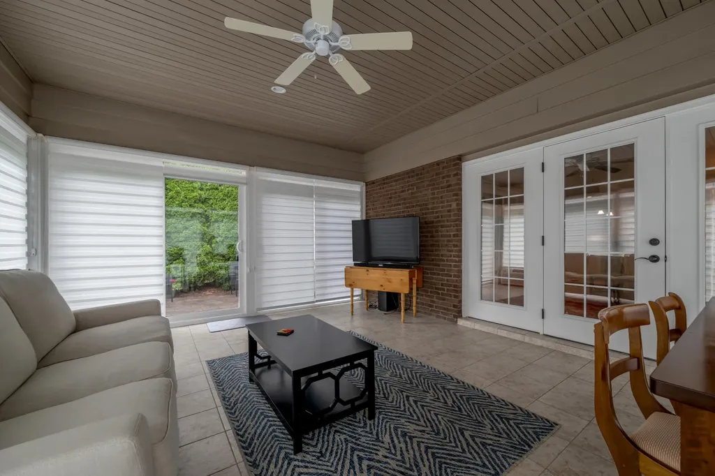 3532 Rabbits Foot Trail Lexington KY 40503