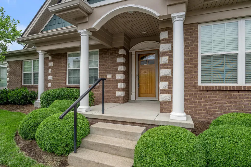3532 Rabbits Foot Trail Lexington KY 40503