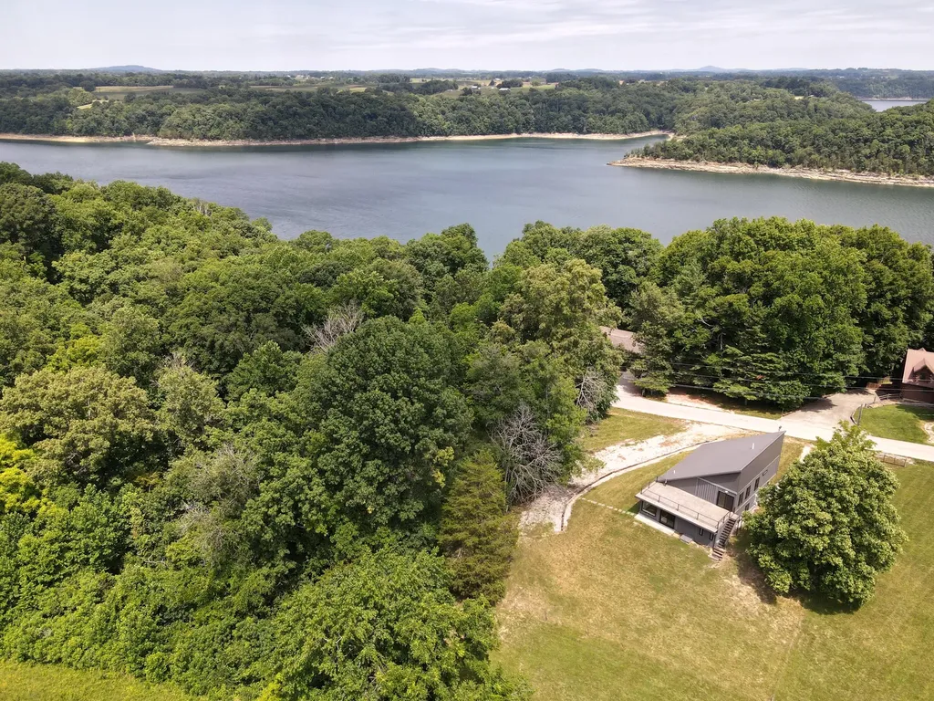 1391 Green Hill Estates Road Monticello KY 42633