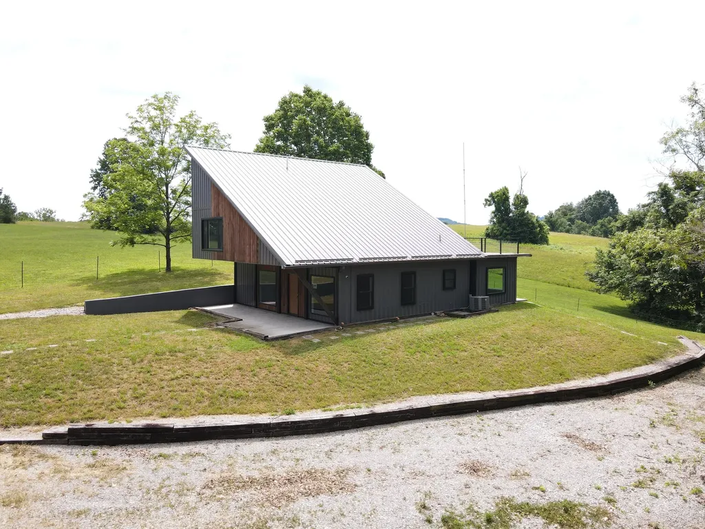 1391 Green Hill Estates Road Monticello KY 42633