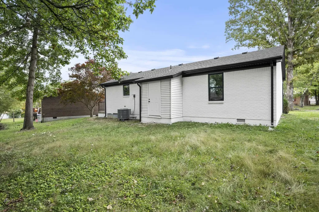 113 Locker Court Berea KY 40403