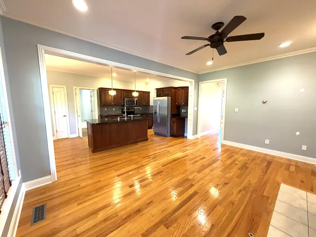 205 Dundee Court Versailles KY 40383