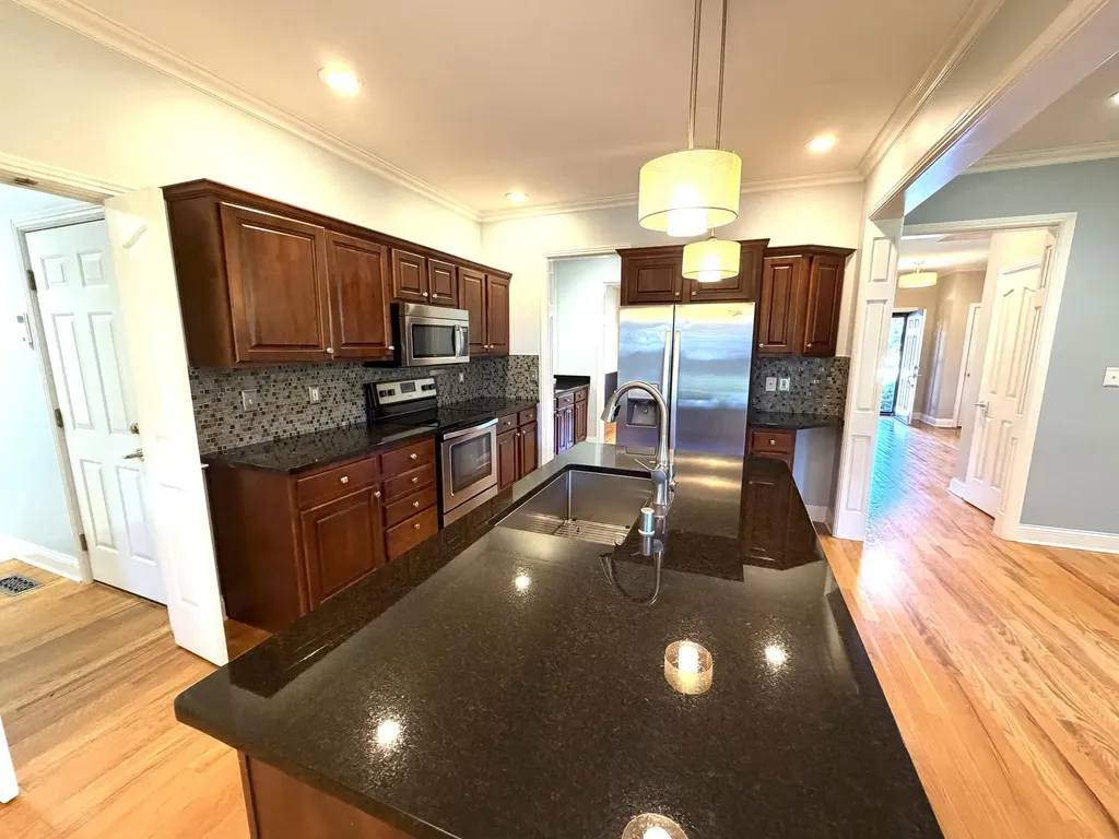 205 Dundee Court Versailles KY 40383