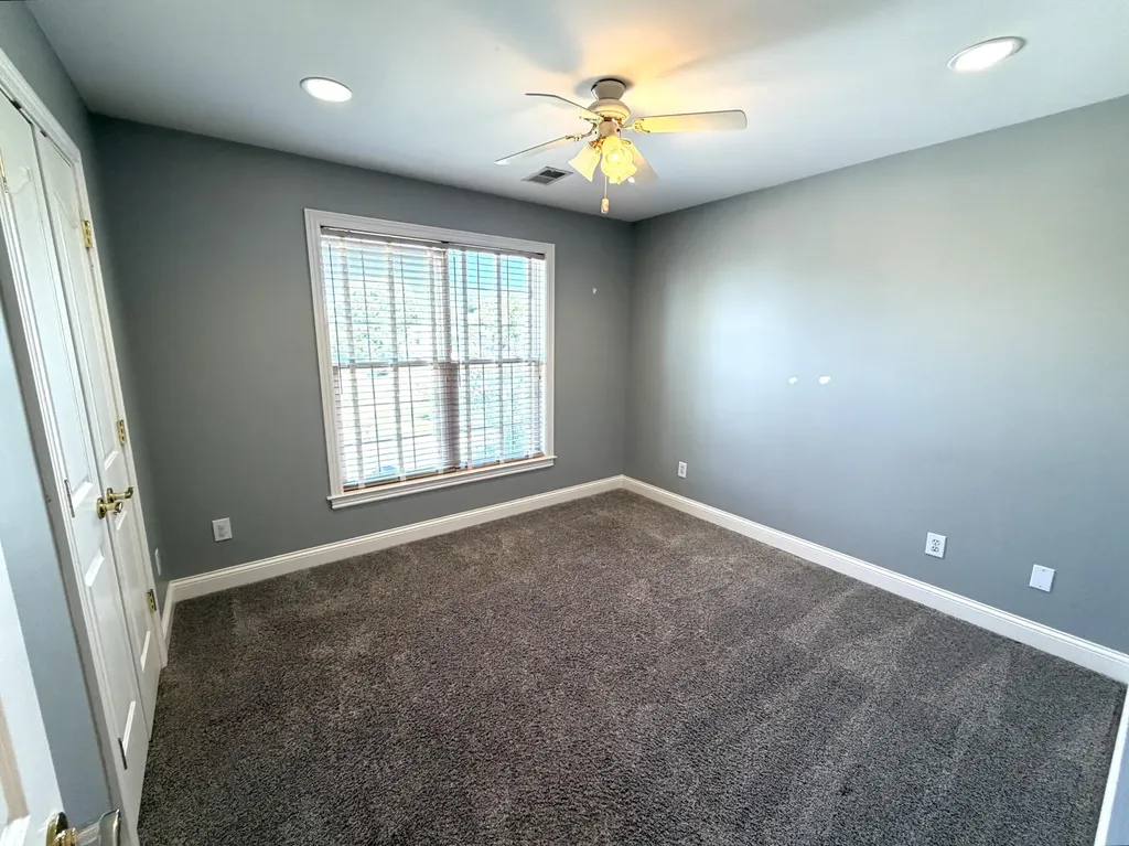 205 Dundee Court Versailles KY 40383