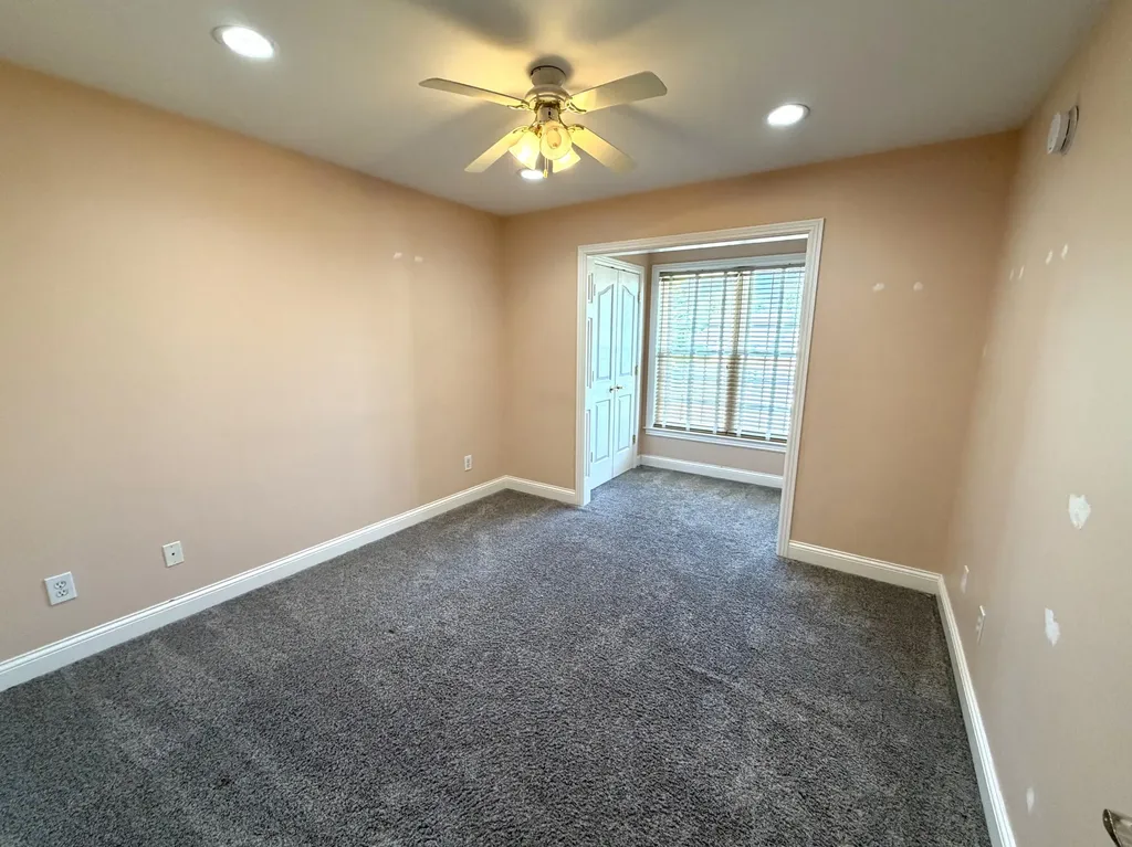 205 Dundee Court Versailles KY 40383