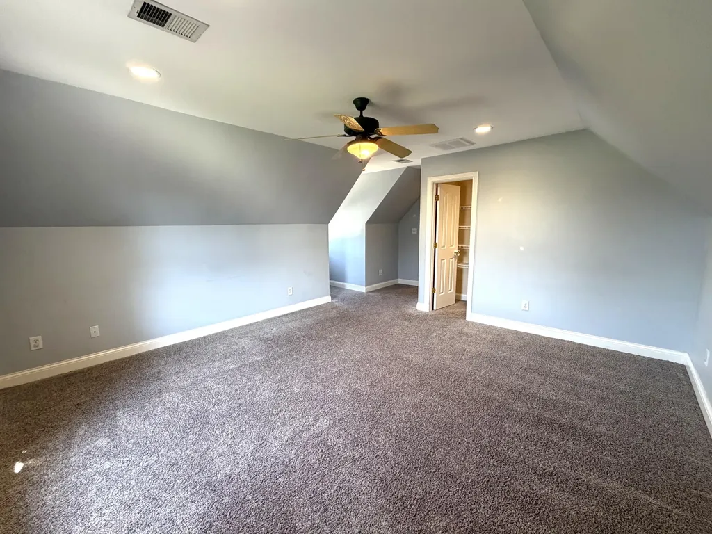 205 Dundee Court Versailles KY 40383