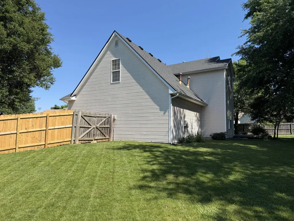 205 Dundee Court Versailles KY 40383