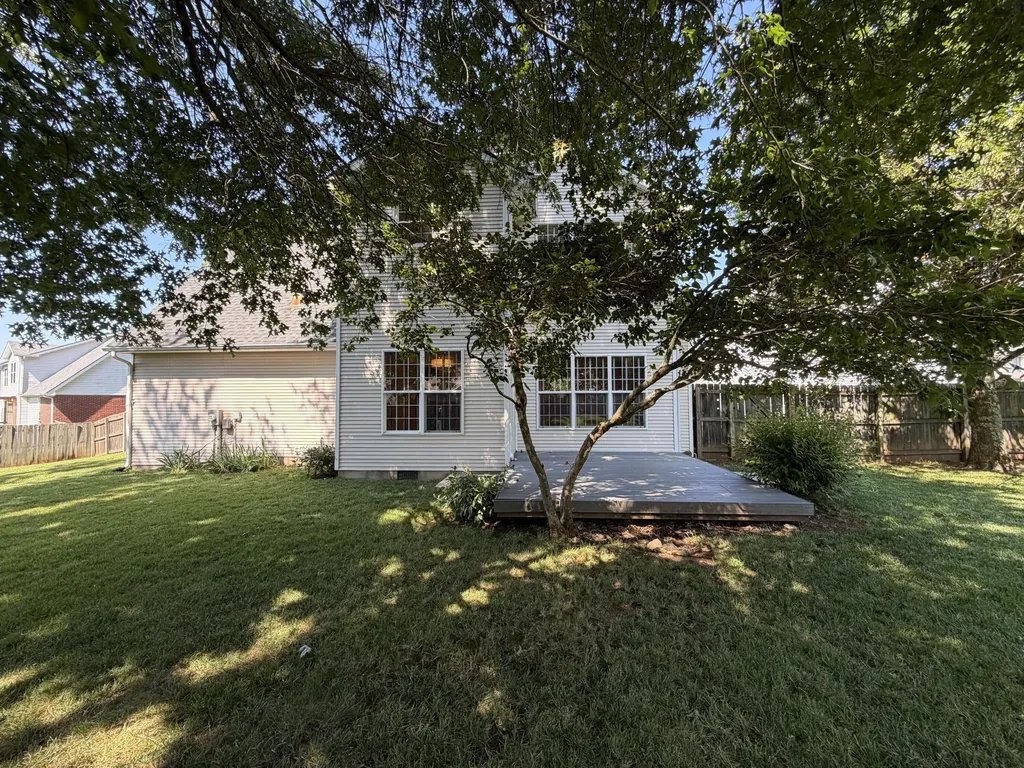 205 Dundee Court Versailles KY 40383