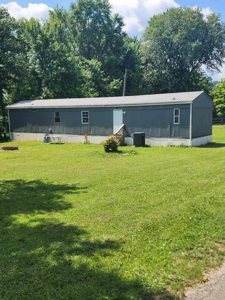33 Tanglewood Drive Burnside KY 42519