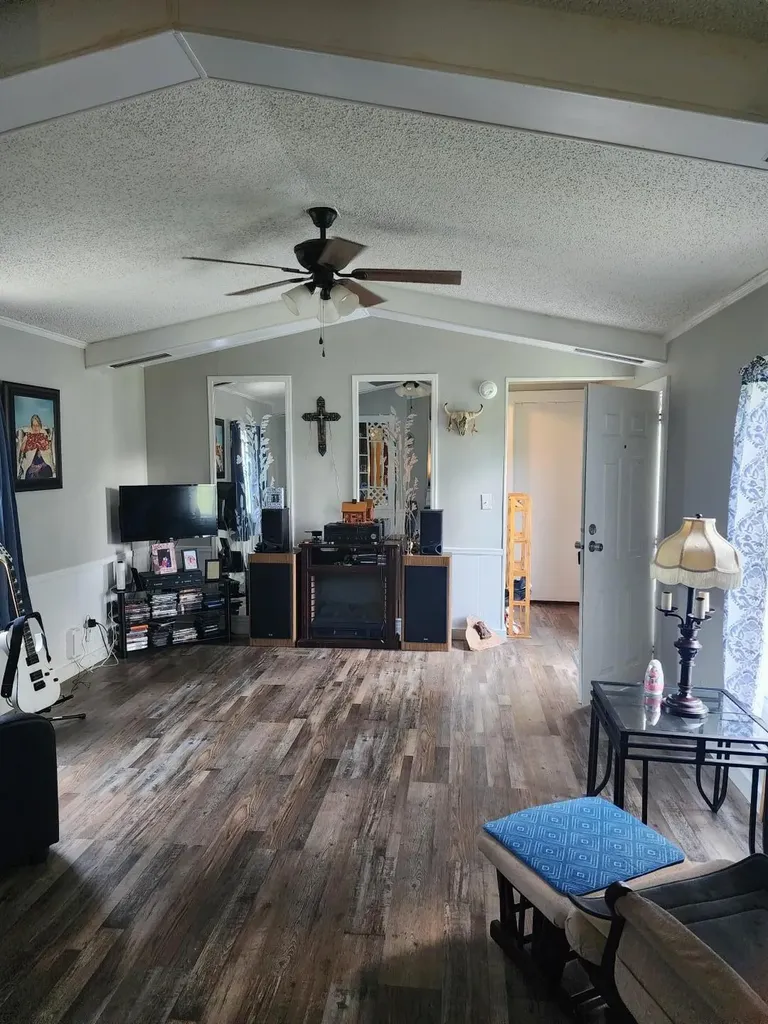 33 Tanglewood Drive Burnside KY 42519