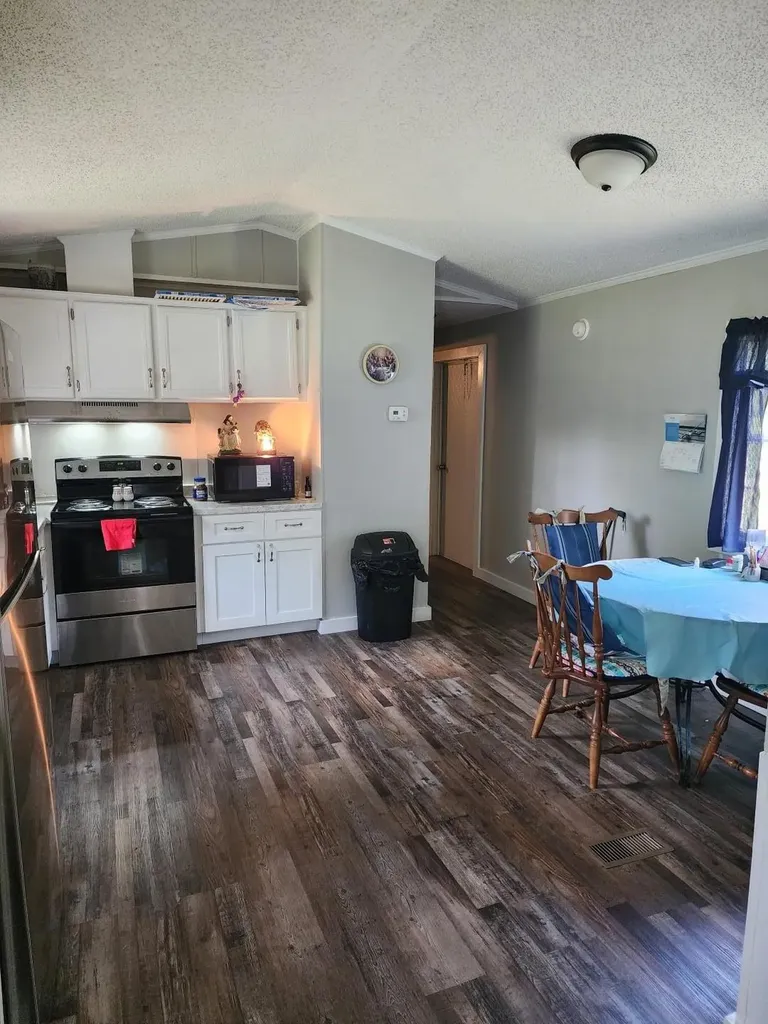 33 Tanglewood Drive Burnside KY 42519