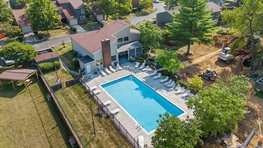 2140 Fort Harrods Drive Lexington KY 40513