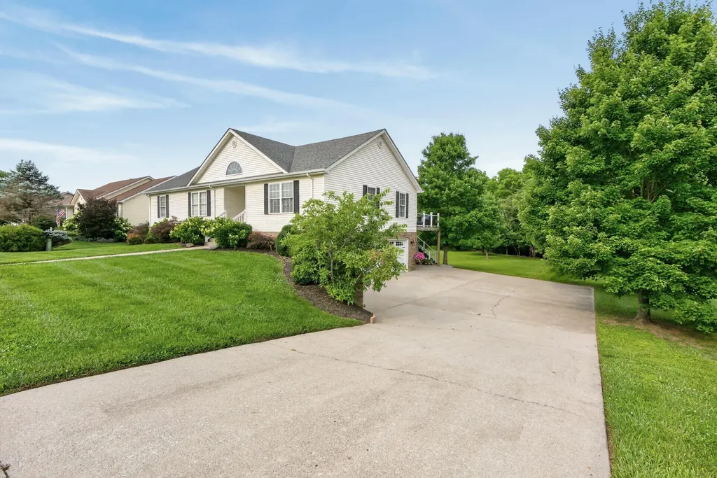 117 Creekside Drive Danville KY 40422