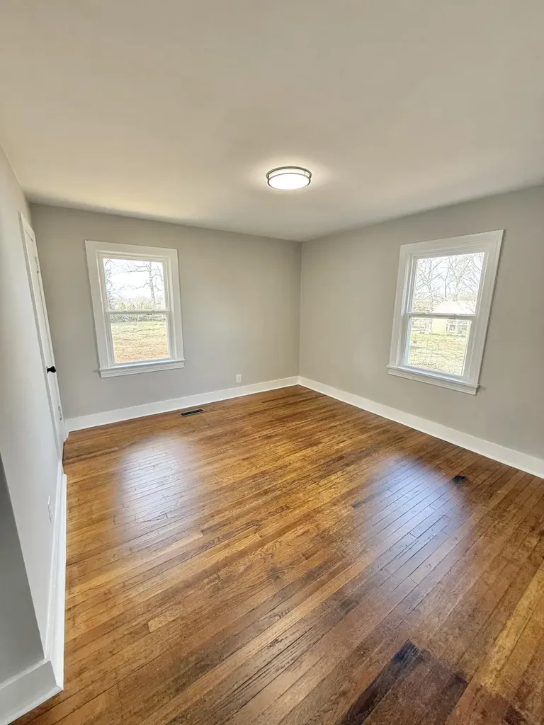2711 Kenwood Drive Hopkinsville KY 42240