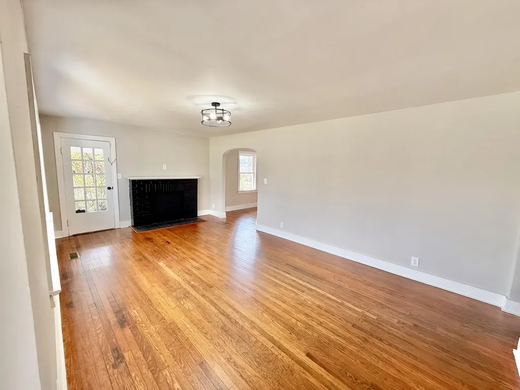 2711 Kenwood Drive Hopkinsville KY 42240