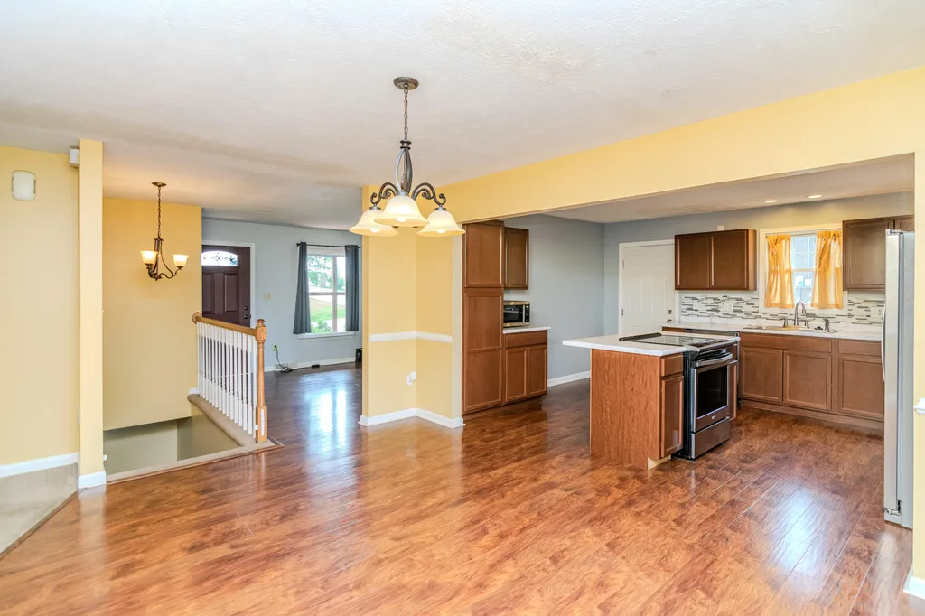 2100 Red House Road Richmond KY 40475