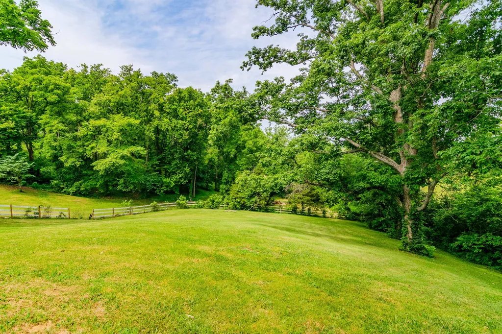 2100 Red House Road Richmond KY 40475