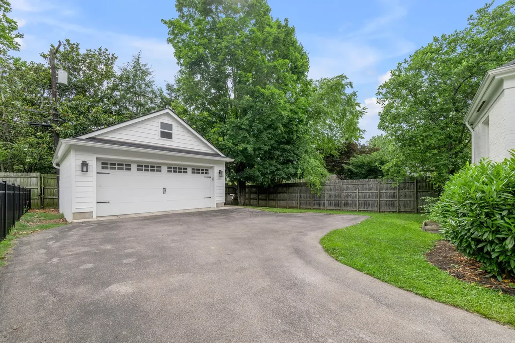 1028 Cooper Drive Lexington KY 40502