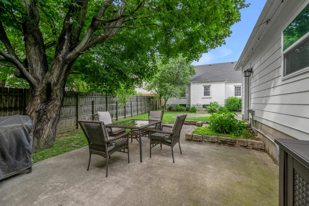1028 Cooper Drive Lexington KY 40502