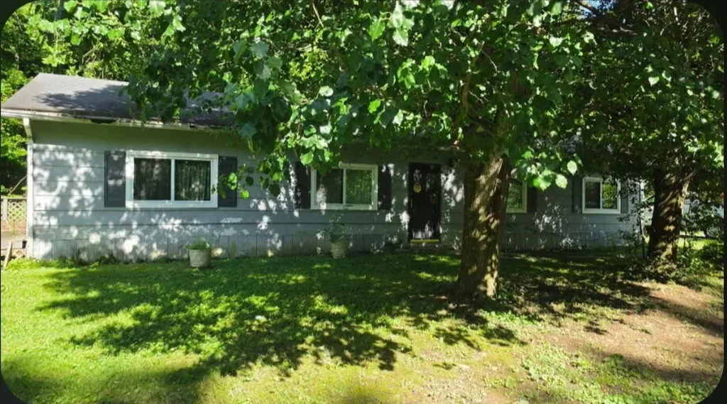 582 Clifton Road Frenchburg KY 40322