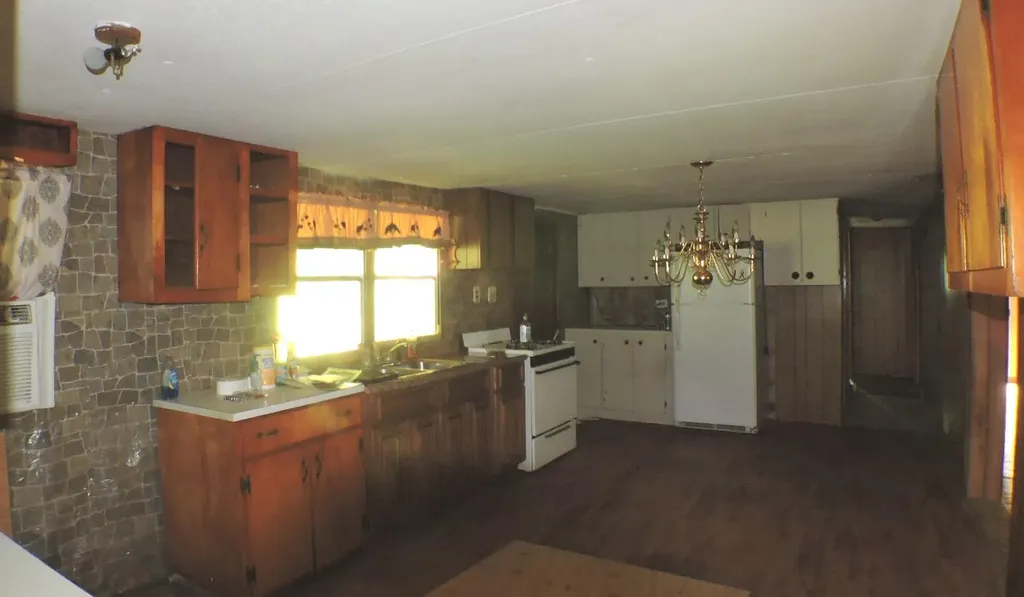 582 Clifton Road Frenchburg KY 40322