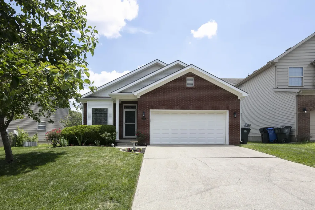 3361 Scottish Trace Lexington KY 40509
