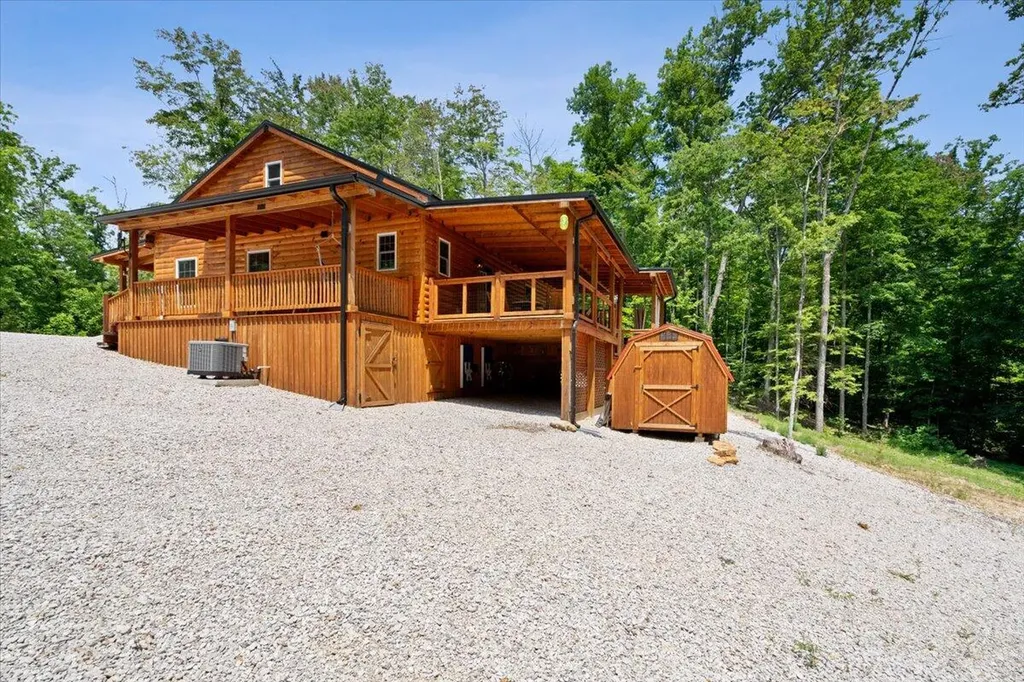 259 Heavenly Lane Frenchburg KY 40322