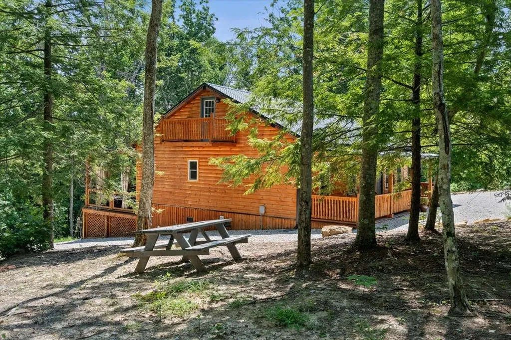 259 Heavenly Lane Frenchburg KY 40322
