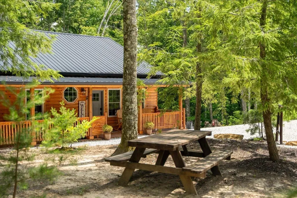 259 Heavenly Lane Frenchburg KY 40322