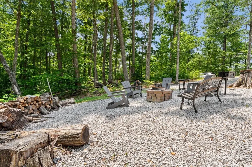 259 Heavenly Lane Frenchburg KY 40322