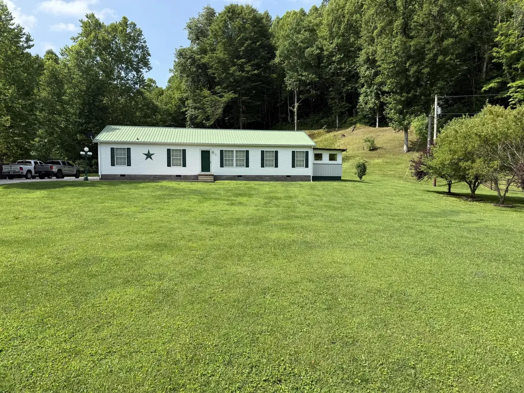 75 Cornwell Station Road Frenchburg KY 40322